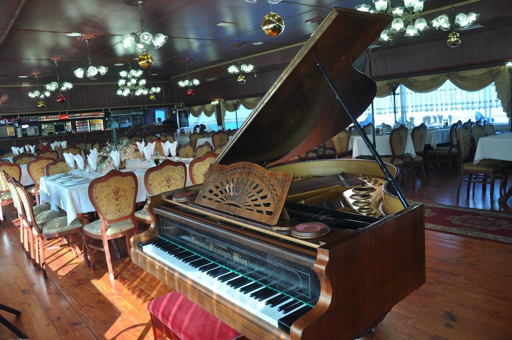 Bateau-hôtel Brod Panini
