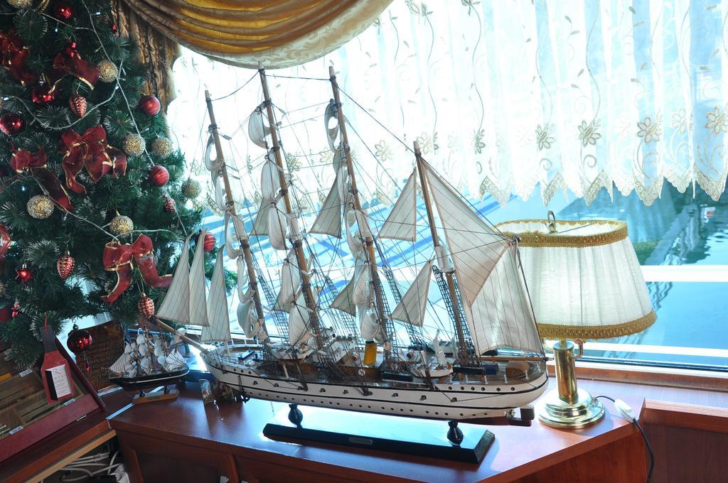 Brod Panini Botel 3*